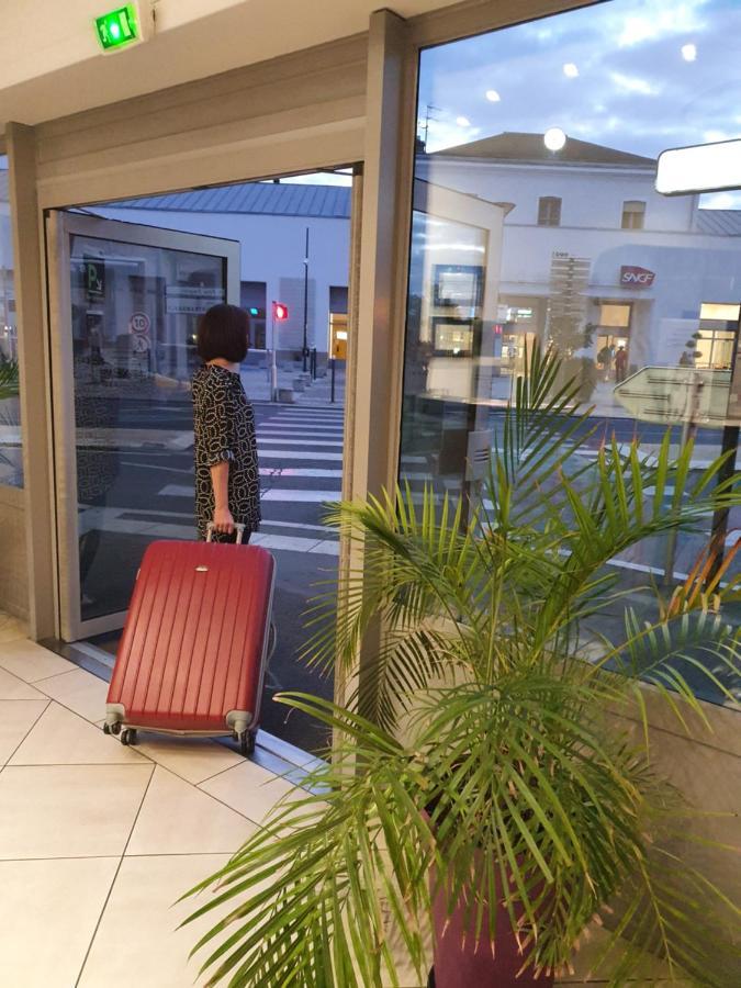 Brit Hotel Confort Nevers Centre Gare Zewnętrze zdjęcie