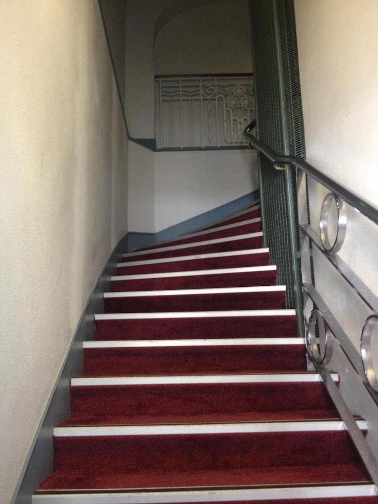 Brit Hotel Confort Nevers Centre Gare Zewnętrze zdjęcie
