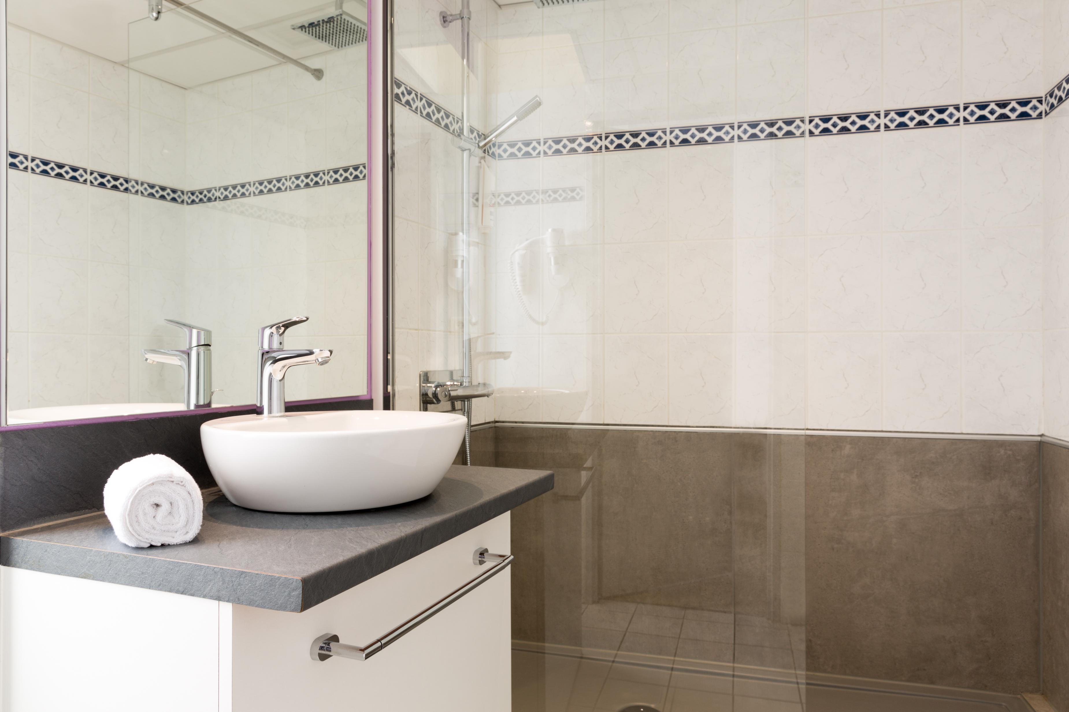 Brit Hotel Confort Nevers Centre Gare Zewnętrze zdjęcie