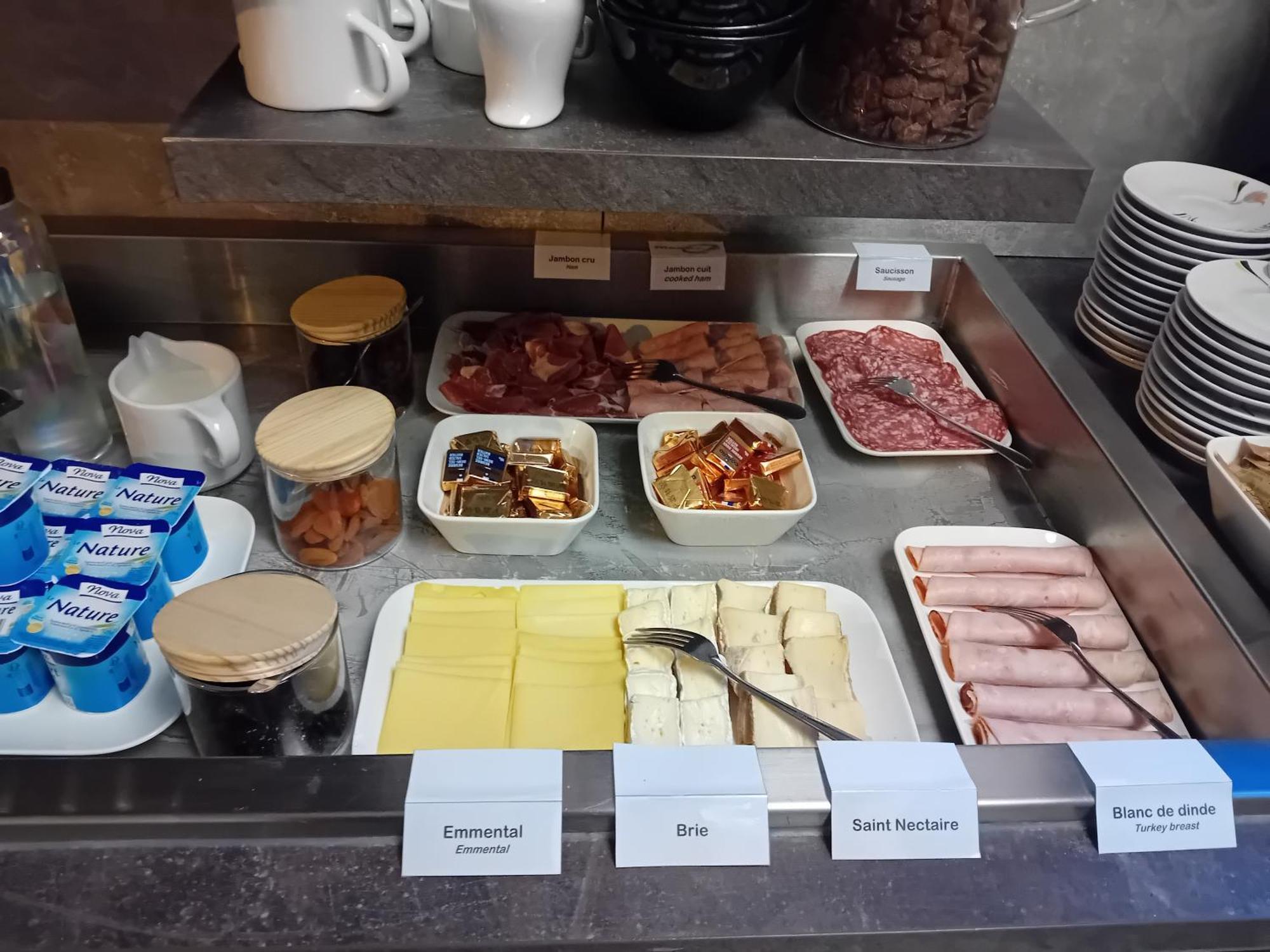 Brit Hotel Confort Nevers Centre Gare Zewnętrze zdjęcie
