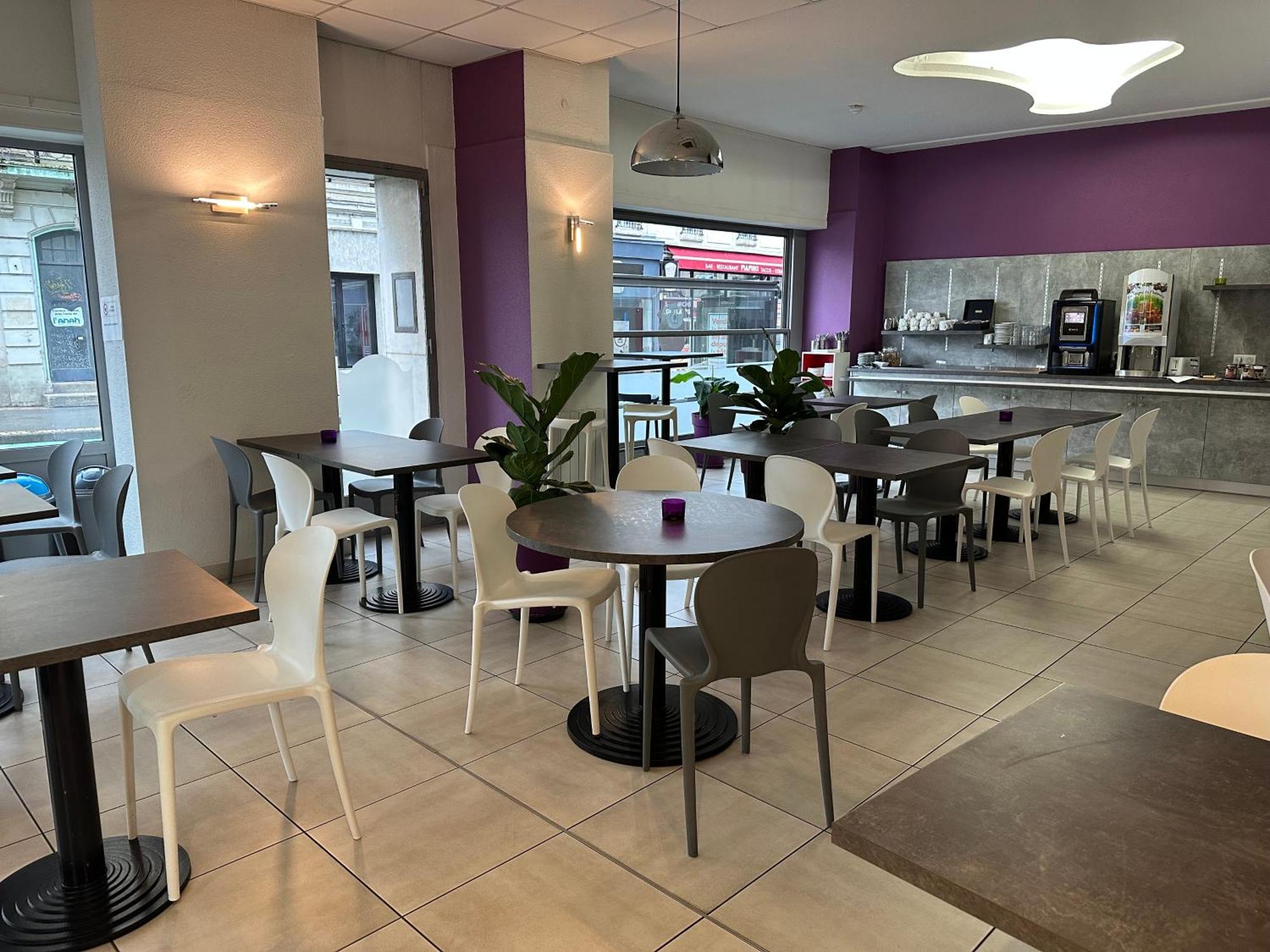 Brit Hotel Confort Nevers Centre Gare Zewnętrze zdjęcie