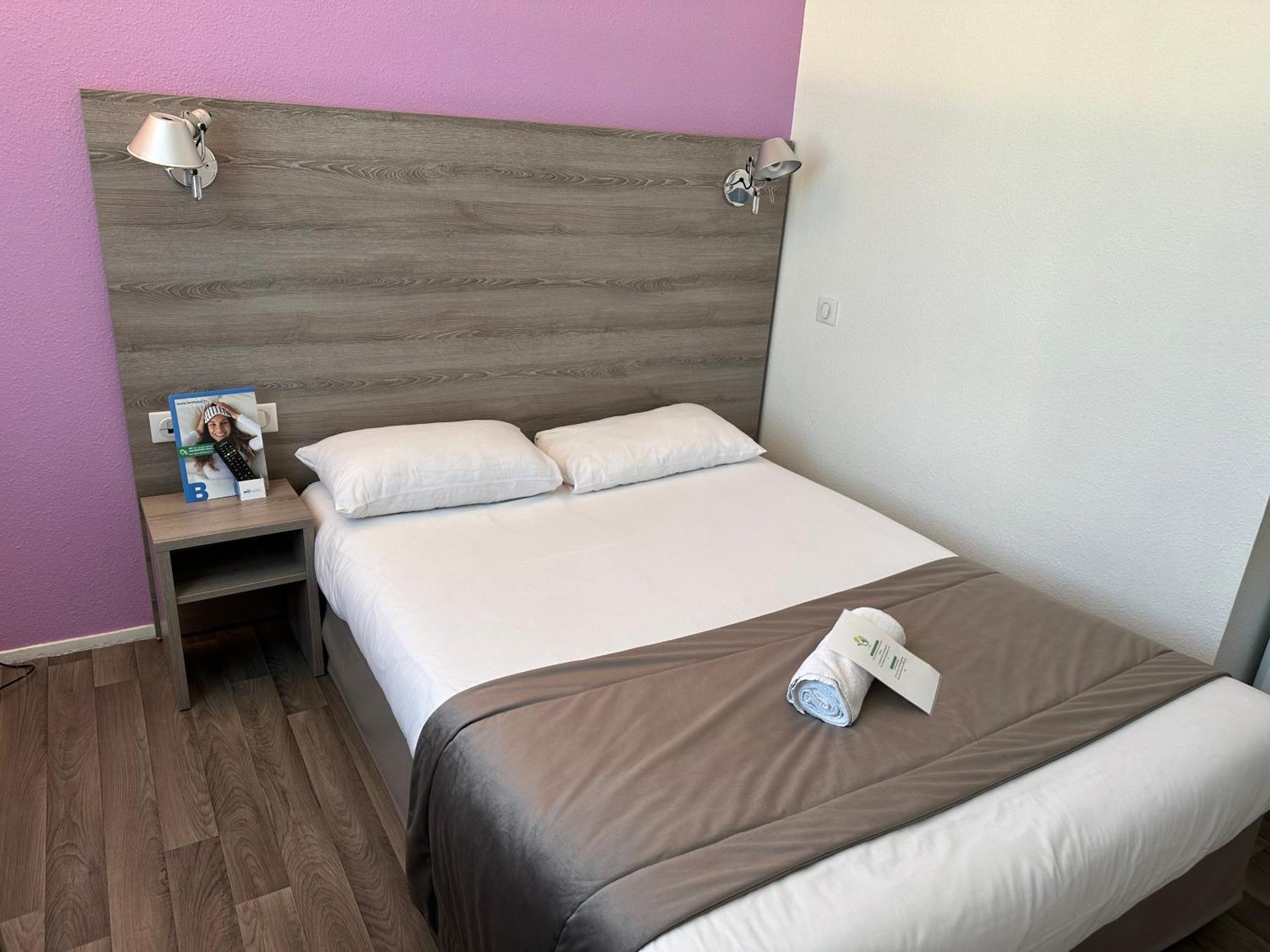 Brit Hotel Confort Nevers Centre Gare Zewnętrze zdjęcie